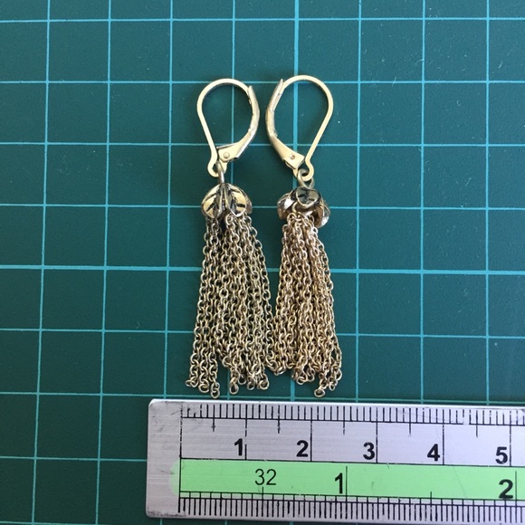 Vintage look metal tassel earrings - Picture 2 of 3